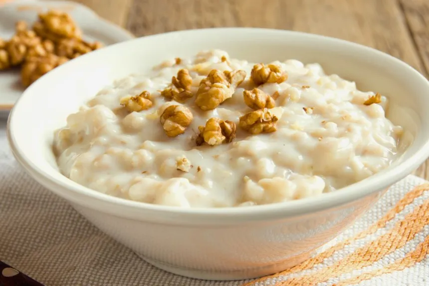 How to cook oatmeal easily and deliciously