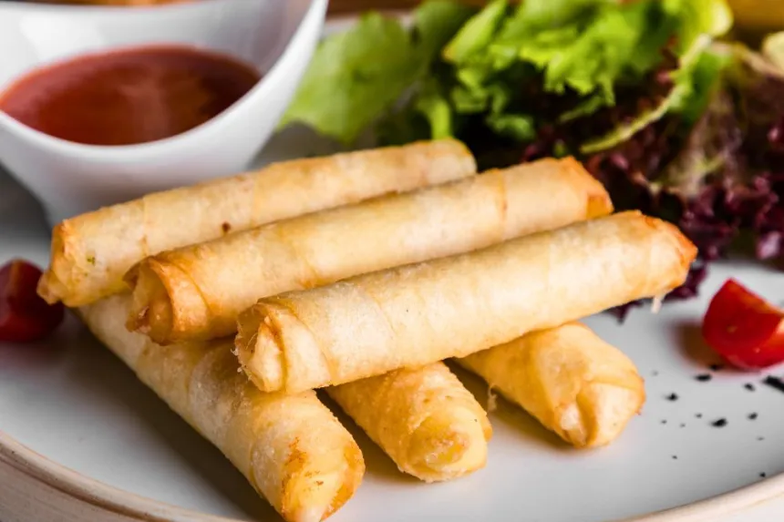 How to roll a spring roll step by step