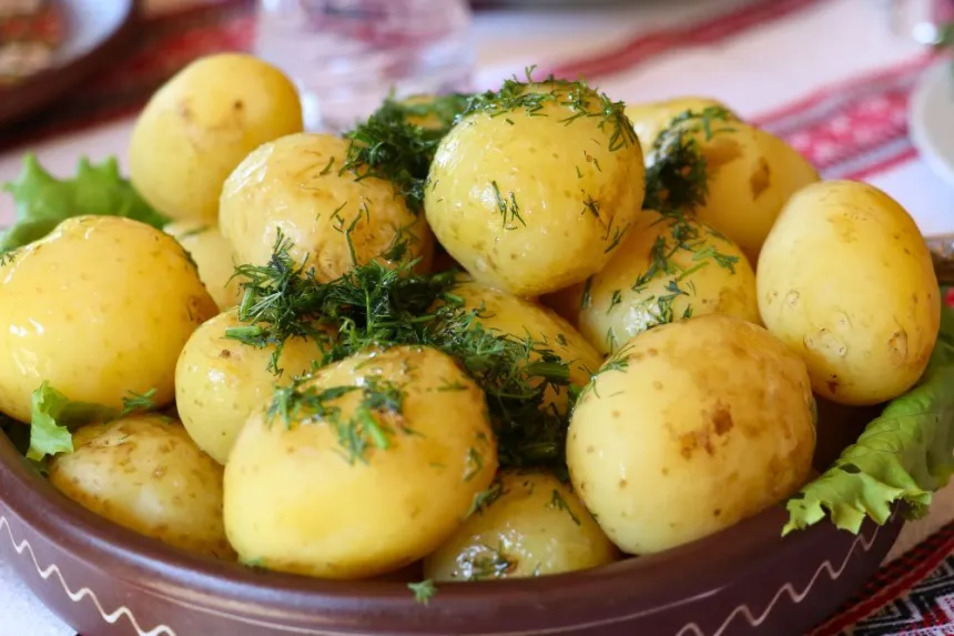 Cómo hervir patatas de manera perfecta y fácil