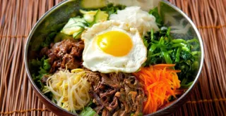 How to prepare a delicious Korean-style Bibimbap