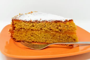Recipe of Gluten-free carrot cake made in the microwave