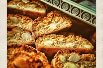 Recipe of Yoghurt cake with nuts and pear