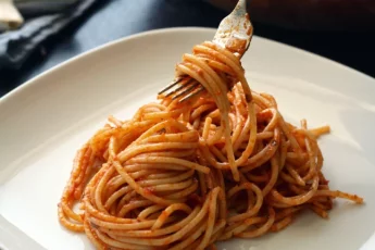 Receita de Espaguete com molho italiano