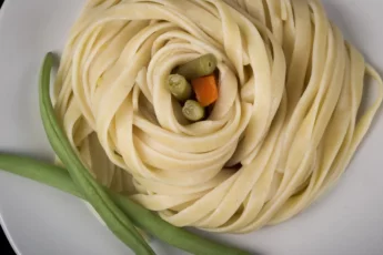 Recipe of Spaghetti with garlic prawns