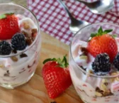 Recipe of Creamy natural yogurt without sugar (Lidl yogurt maker)