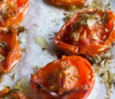 Recipe of Tomato salad with Idiazabal cheese and bellyfish.
