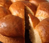 ロスコン・デ・レイエスの香りがするブリオッシュを製パン機に入れました。 のレシピ