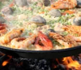 Recipe of Cuttlefish and shrimp paella.