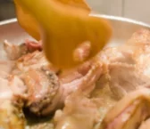 Rezept von Hühnerfleisch mit Spargel und Austernsauce