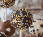Recipe of Mickey Mouse cake pops