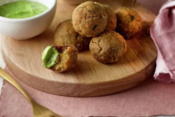 Recipe of Lentil balls with aromatic sauce