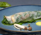 Recipe of Extra large spinach and mushroom cannelloni on corn cream