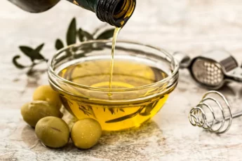 Recette de Poulet en sauce aux olives