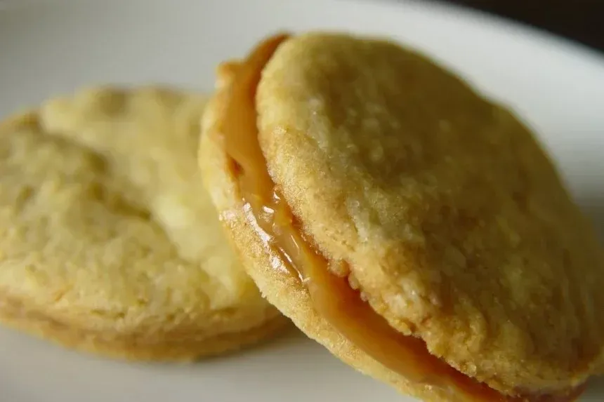 Recipe of Pineapple Alfajores