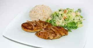 Recipe of Rice with chicken and rolls.