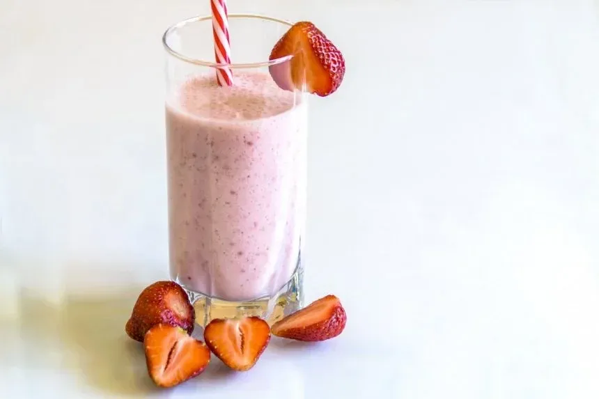 Recipe of Strawberry and Yoghurt Smoothie