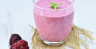 Recipe of Blackberry milkshake