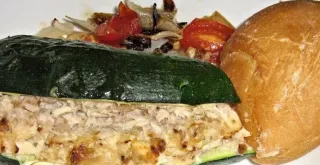 Recipe of Courgettes stuffed with turkey or chicken