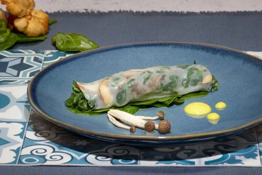 Recipe of Extra large spinach and mushroom cannelloni on corn cream