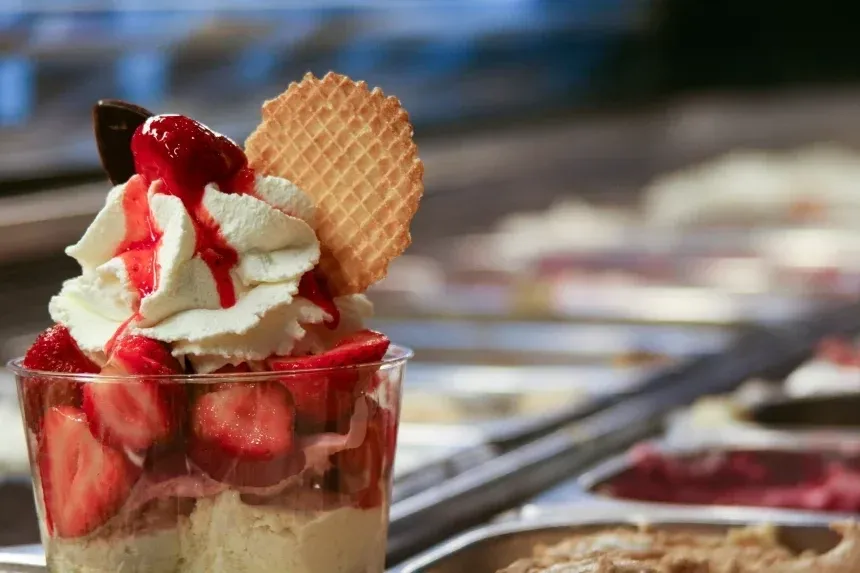 Receta de Copa fácil de fresas y mascarpone