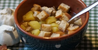 Receta de Crutones de pan de completo con orégano