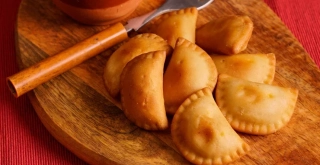 Receta de Empanadillas de relleno de calamar y carne