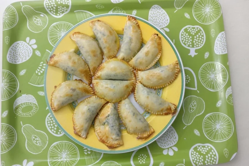 Receta de Empanadillas de ropa vieja y chupito de cocido.