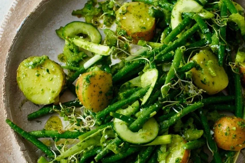 Recipe of Green bean and potato salad with pesto