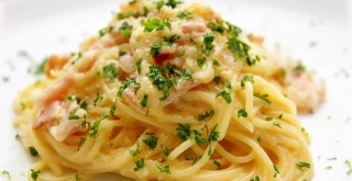 Receta de Espaguetis carbonara de mon