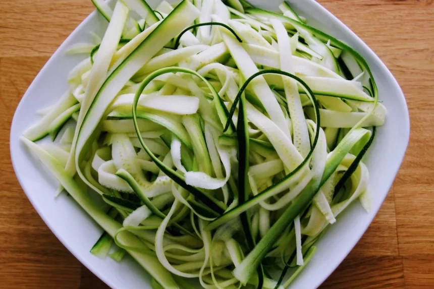 Receta de Espaguetis de calabacín a la boloñesa