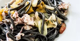 Recipe of Black spaghetti a la marinera