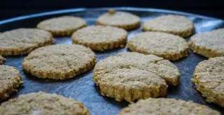 Recipe of Oatmeal, cocoa and banana cookies