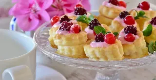 Recipe of Puff pastry cookies filled with chocolate