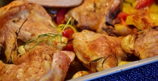 Receta de Guiso de patatas con pollo.