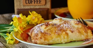 Recipe of Gluten-free puff pastry for chicken, bacon.