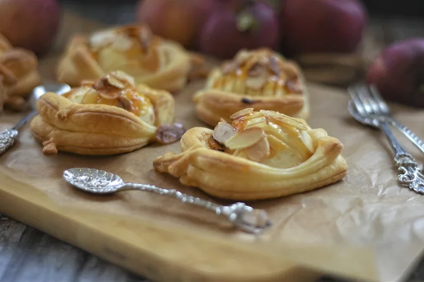 Receta de Hojaldritos salados.