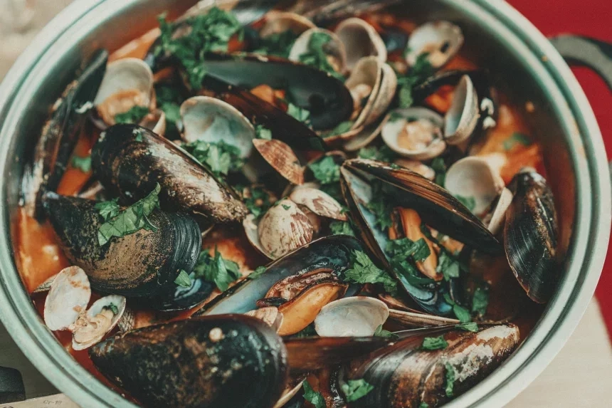 Recipe of Mussels in wine.