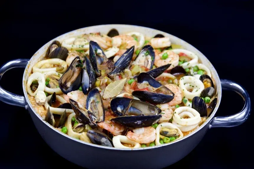 Recipe of Mussels in sauce.