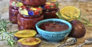 Recipe of Sugar-free plum jam