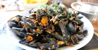 Recipe of Spaghetti mix with surimi watermelons and mussels