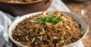 Recipe of Lentils and Rice with Crispy Onions