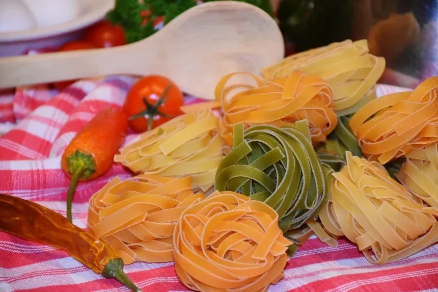 Receta de Noodles de arroz con gambas y verduras