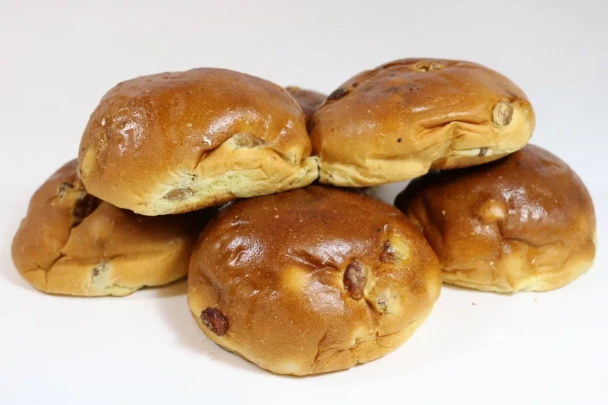 Recipe of Garlic and oregano rolls at Monsieur Cuisine.