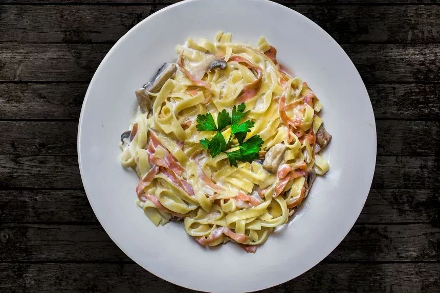 Recipe of Carbonara pasta with sobrasada