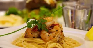 Recipe of Pasta with garlic shrimp