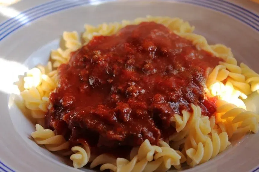 Receta de Pasta con salsa ragú