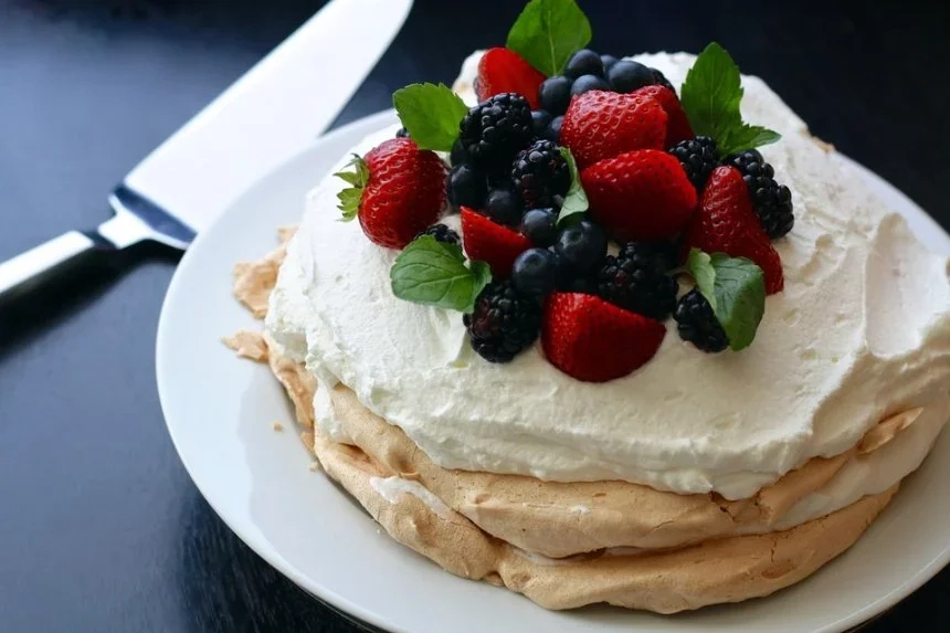 Recipe of Pineapple and passion fruit Pavlova with syrup