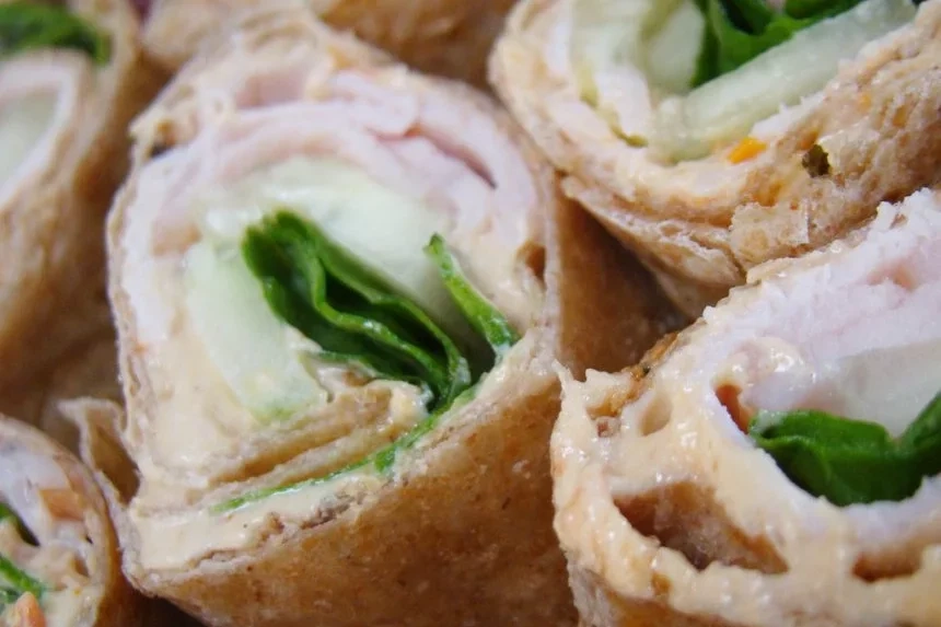 Receta de Pinwheels de hummus y pavo