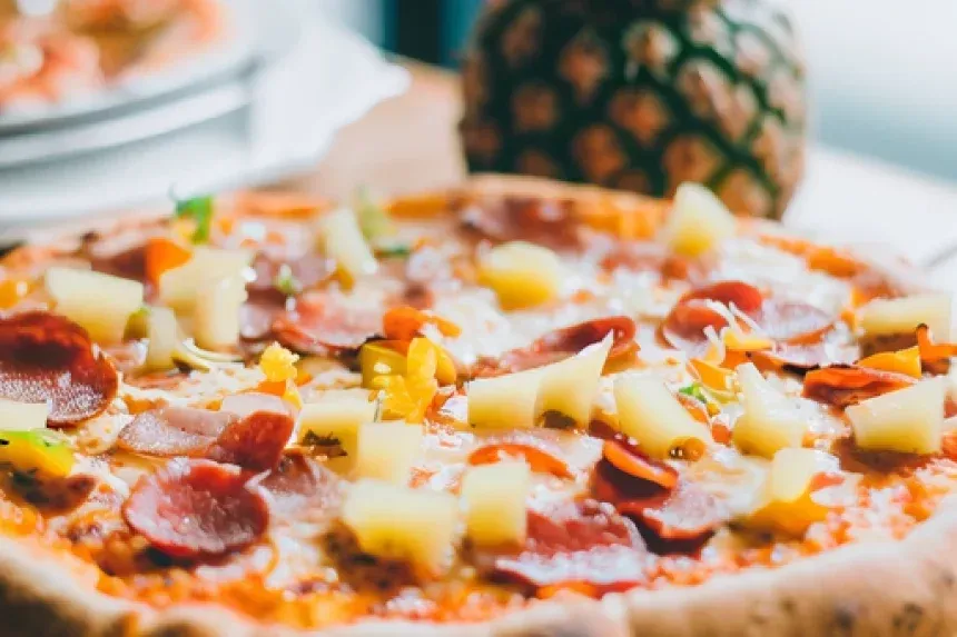 Recipe of Whole-grain Hawaiian pizza