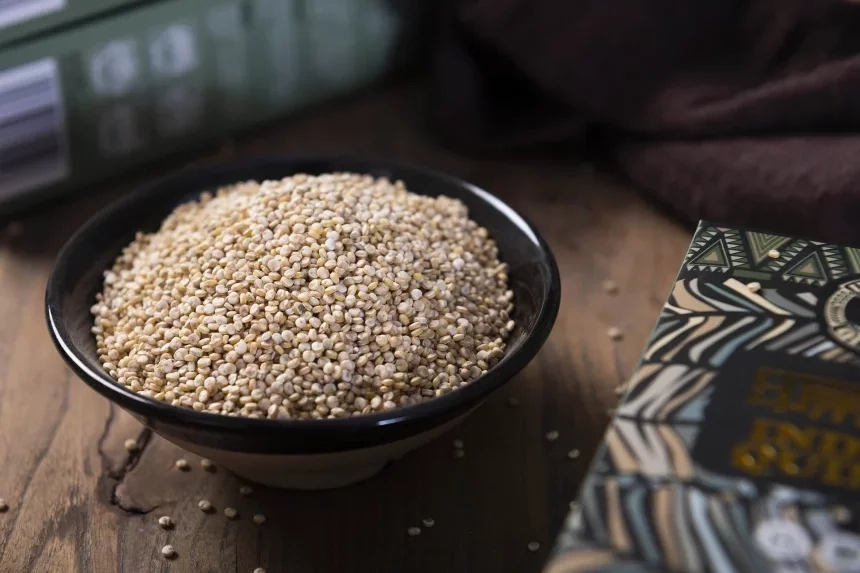 Receta de Quinoa con crema de guisantes y ralladura de naranja